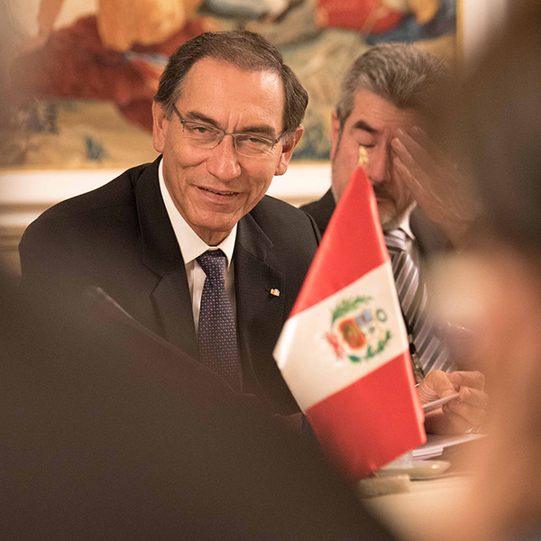 Martín Vizcarra recibe a la Fundación Consejo España-Perú